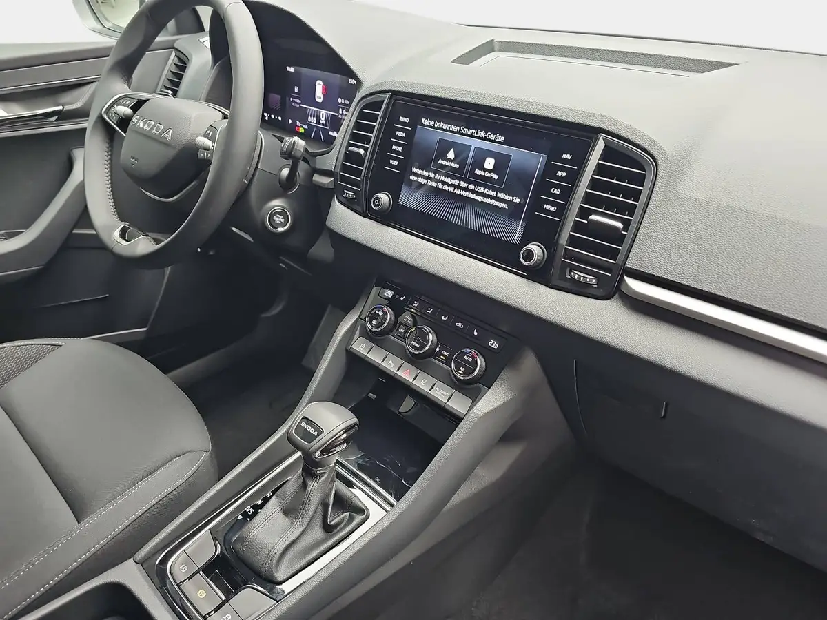 SKODA KAROQ 1.5 TSI DSG 130 JAHRE LED KAMERA AHK