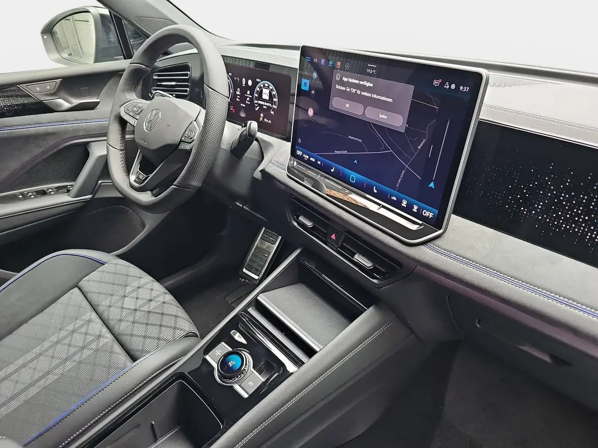 VW TIGUAN 2.0 TDI DSG R-LINE NAVI LED PANO