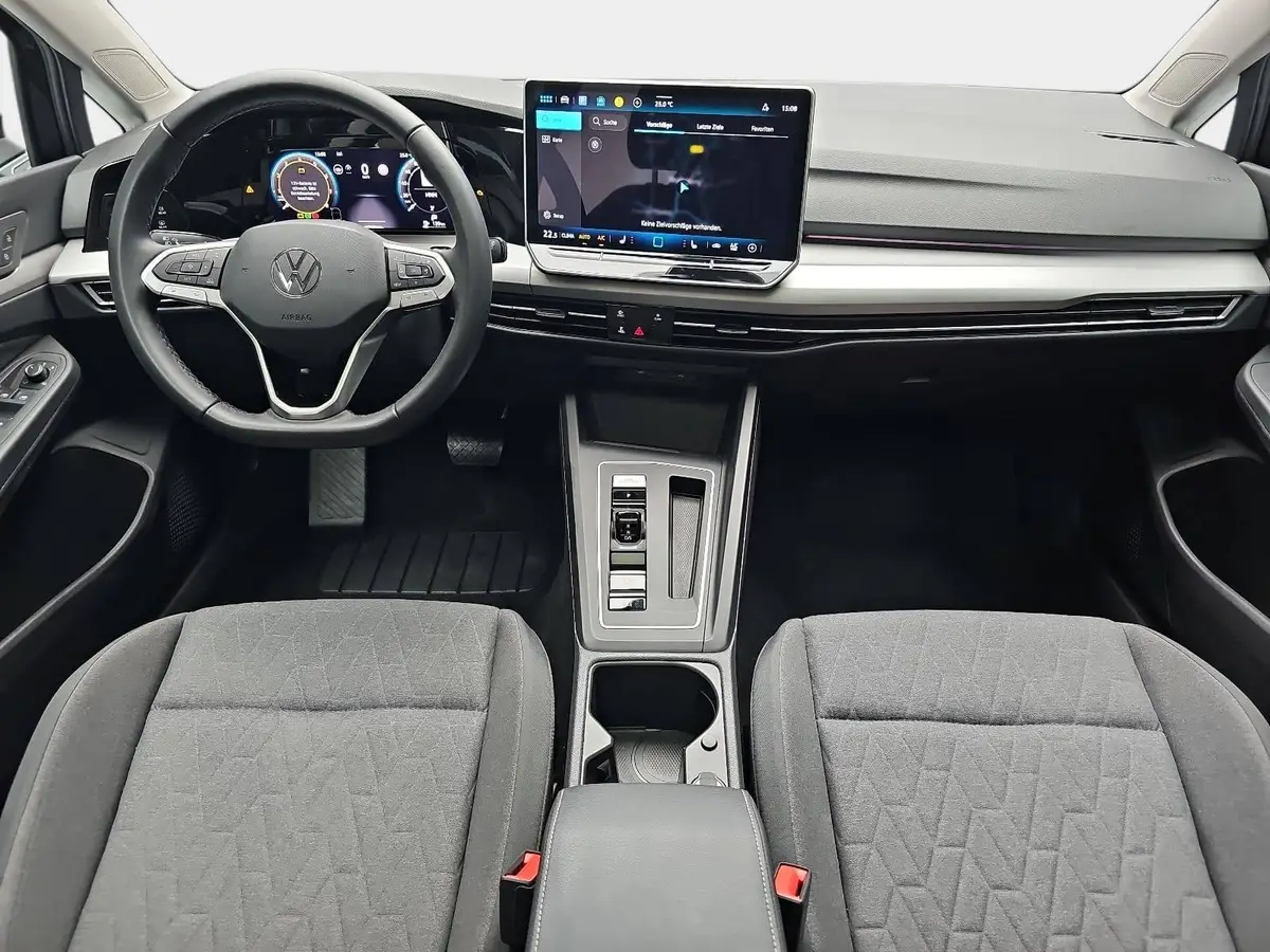 VW GOLF 1.5 ETSI DSG LIFE NAVI LED ACC