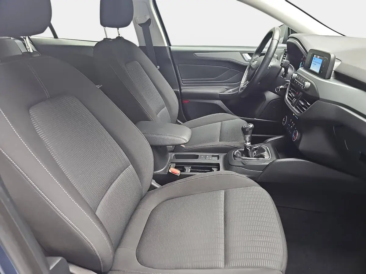 FORD FOCUS 1.0 EB TURNIER TREND KLIMA DAB LED