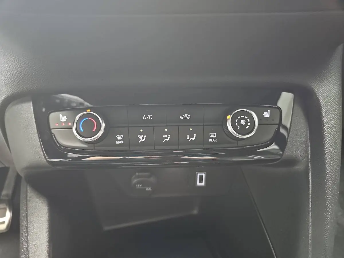 OPEL CORSA 1.2 HYBRID GS LED KOMFORT-PAKET
