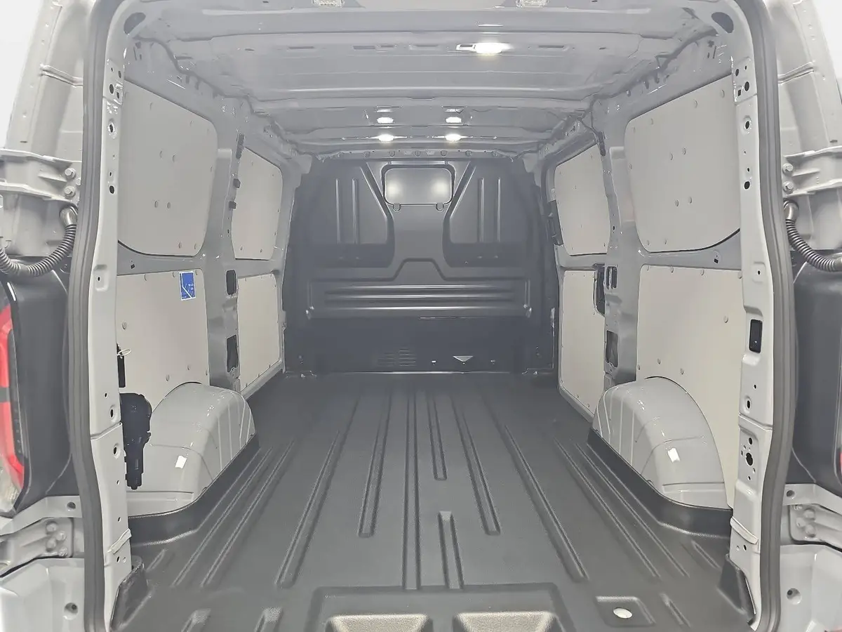 FORD TRANSIT CUSTOM 2.0 ECOBLUE AUTO. 320 L1H1 SPORT FWD KLIMA LED LM