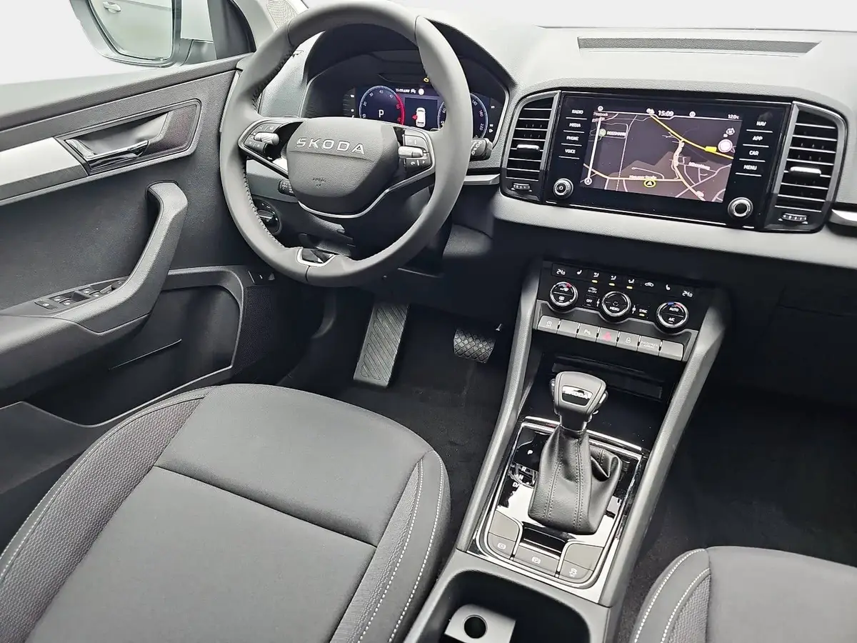 SKODA KAROQ 2.0 TDI DSG DRIVE NAVI LED AHK LM