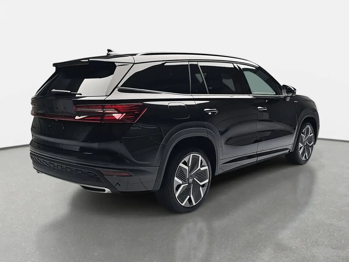 SKODA KODIAQ 2.0 TSI DSG SPORTLINE 4X4 PANO LED AHK