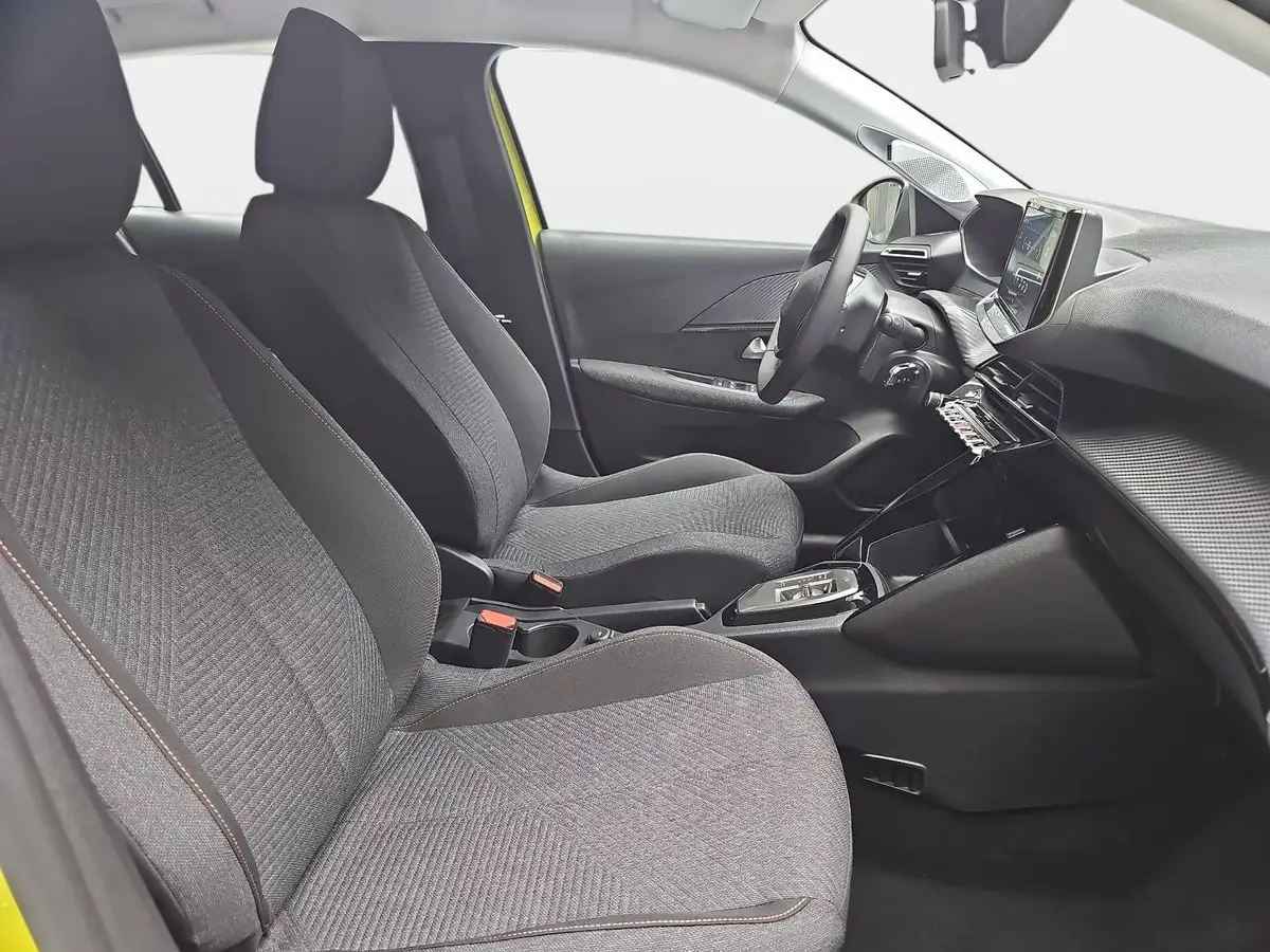 PEUGEOT 208 1.2 HYBRID 110 E-DSC6 STYLE LED GRA SHZ