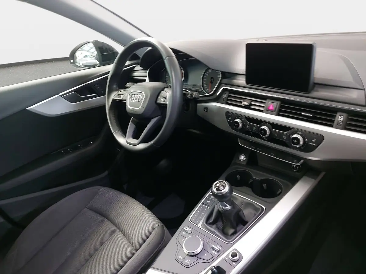 AUDI A4 1.4 TFSI AVANT BASIS WINTER AHK