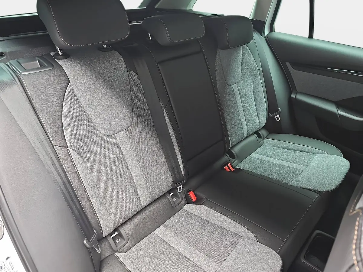 SKODA OCTAVIA COMBI 1.5 TSI E-TEC DSG SELECTION NAVI LED ACC WINTER AH