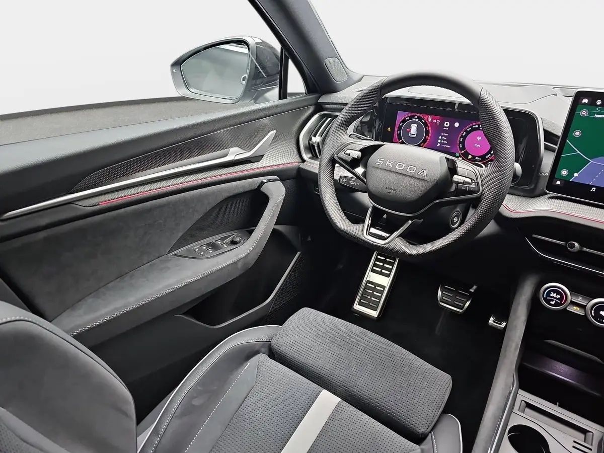 SKODA KODIAQ 2.0 TDI DSG SPORTLINE 4X4 NAVI LED ACC PANO 7S AHK