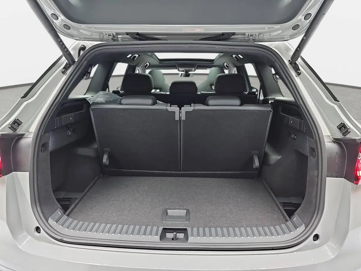 SKODA KODIAQ 2.0 TDI DSG SPORTLINE 4X4 NAVI LED ACC HUD 7-SITZE