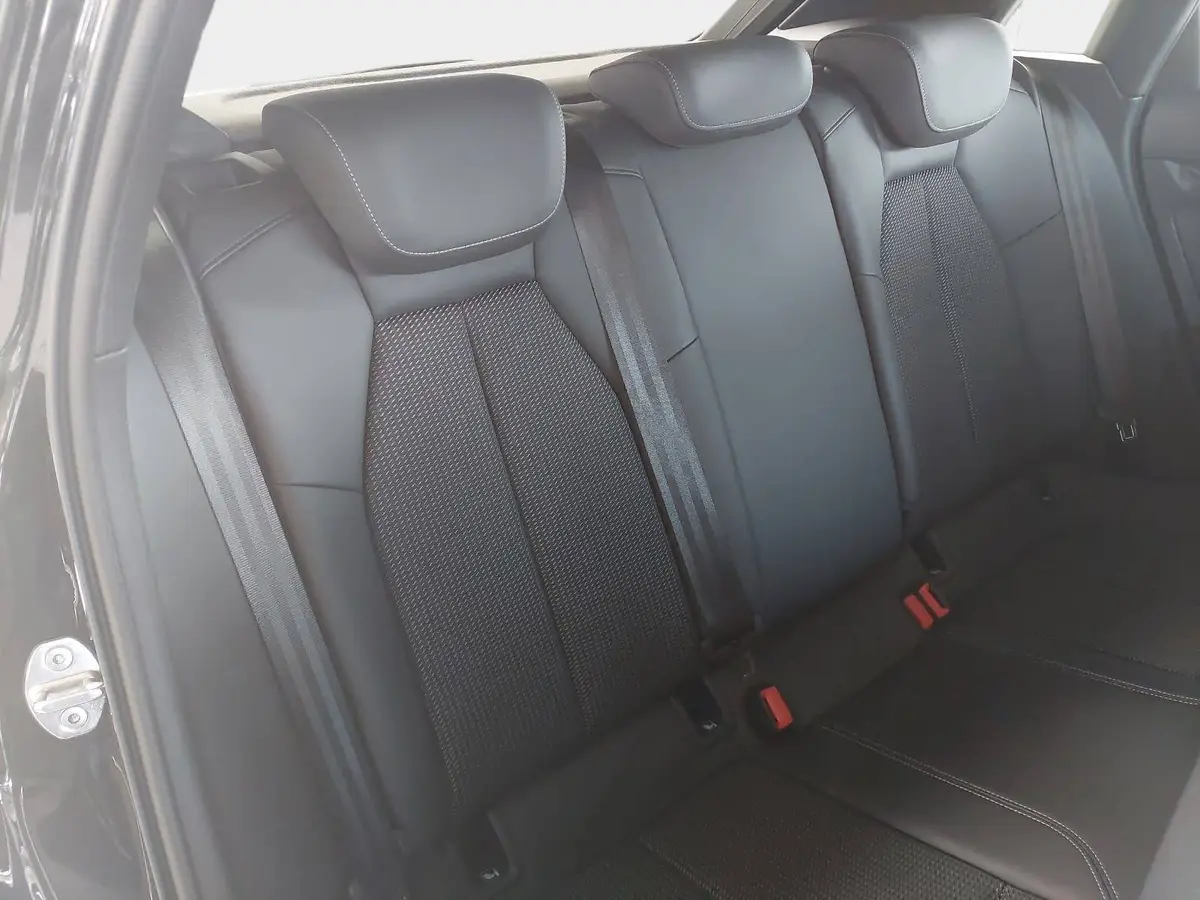 AUDI A3 35 TFSI DSG SPORTBACK S LINE NAVI LED KAMERA LM18