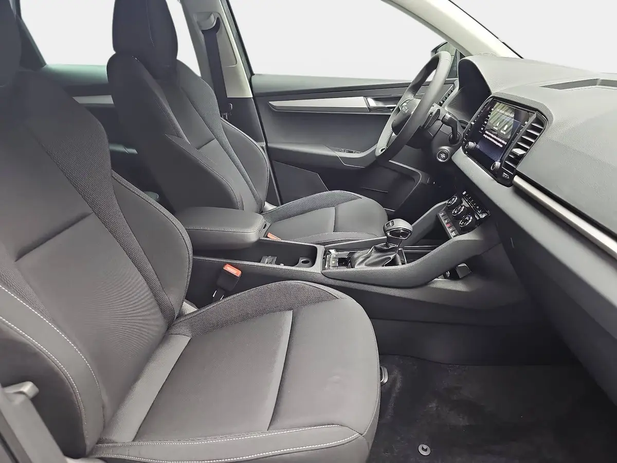 SKODA KAROQ 1.5 TSI DSG 130 JAHRE LED KAMERA AHK