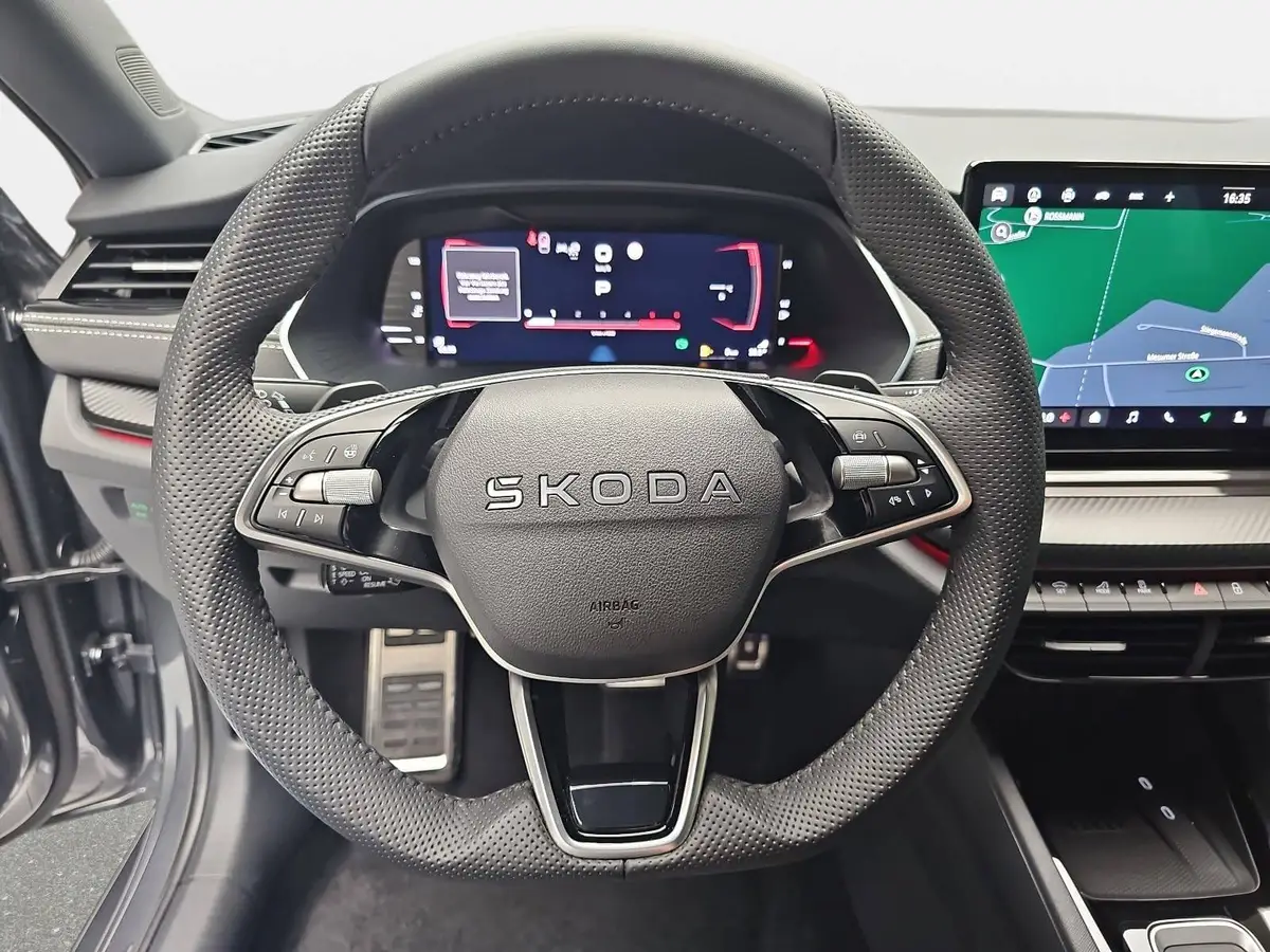SKODA OCTAVIA COMBI 2.0 TDI DSG SPORTLINE NAVI LED