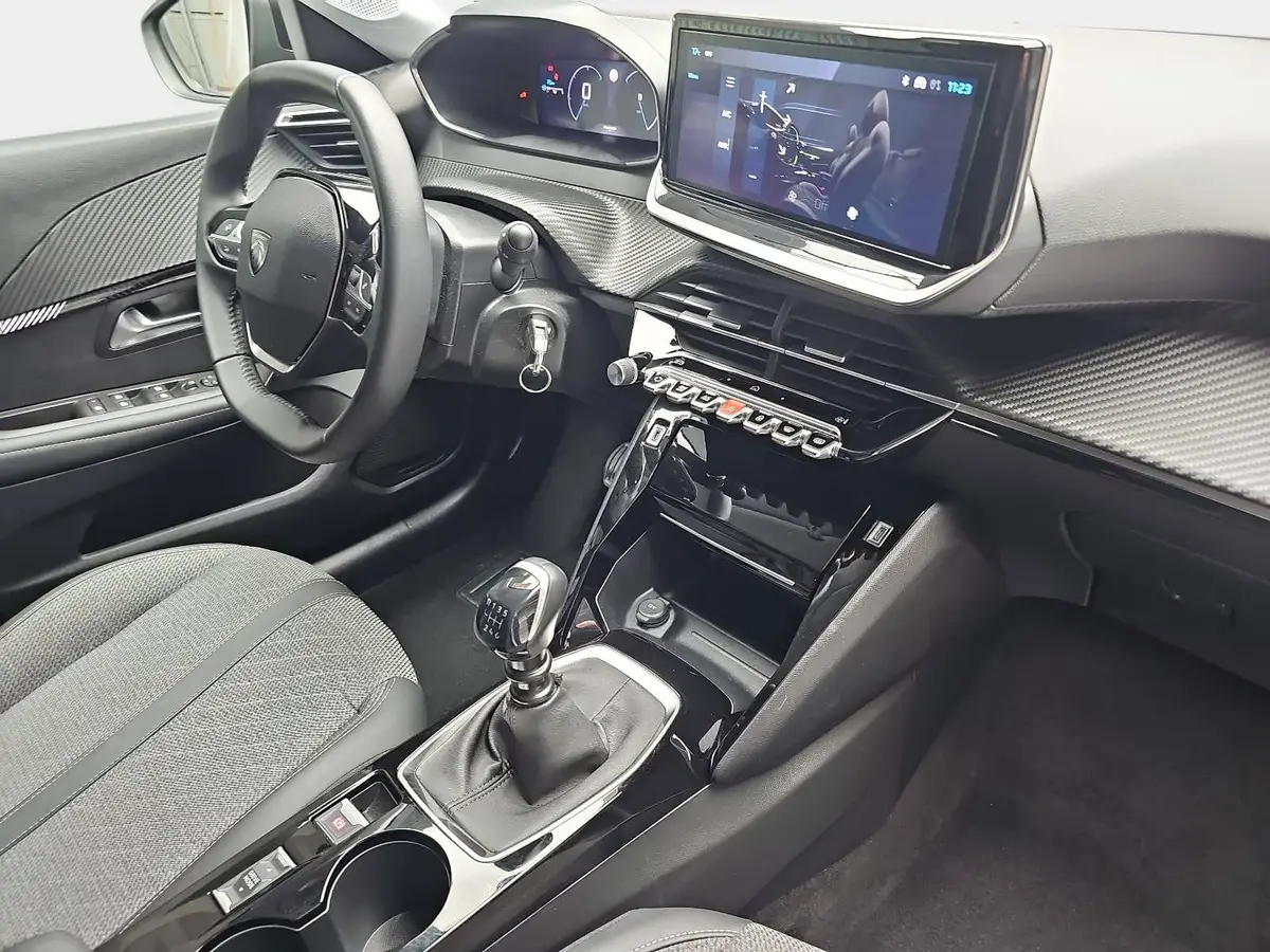 PEUGEOT 208 1.2 PURETECH 100 ALLURE LED DAB LM