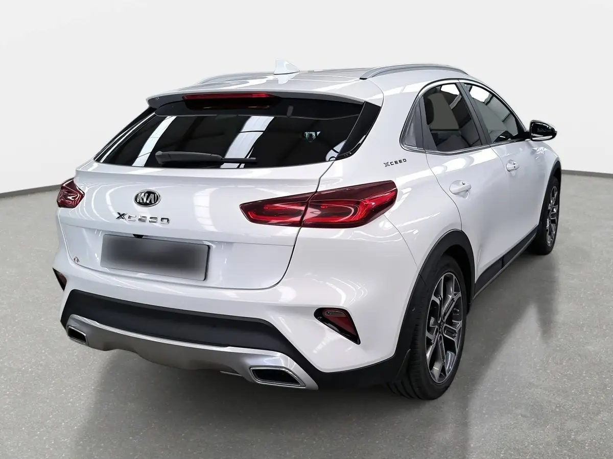 KIA XCEED 1.6 CRDI DCT LAUNCH ACC WINTER P-ASSIST