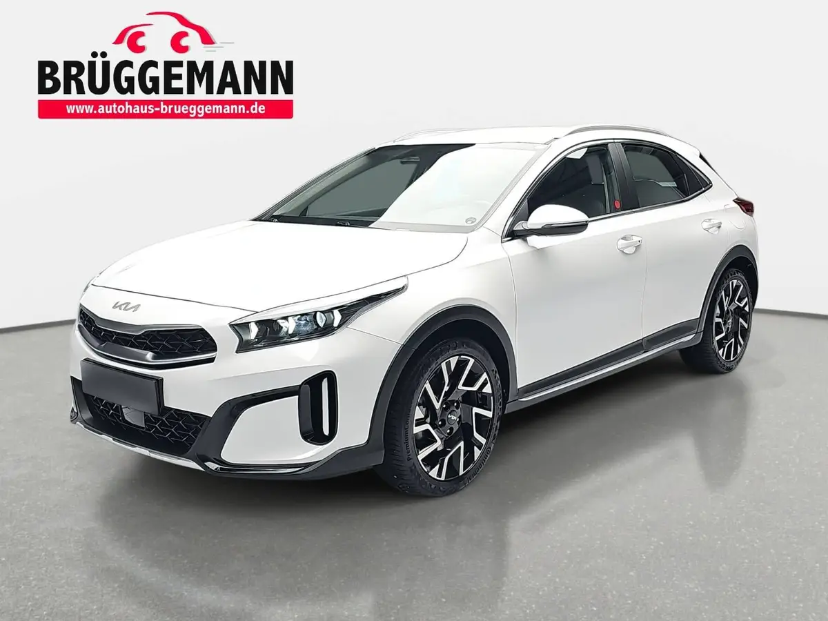 KIA XCEED 1.5 T-GDI DCT SPIRIT XCLUSIVE LED GRA WINTER AHK