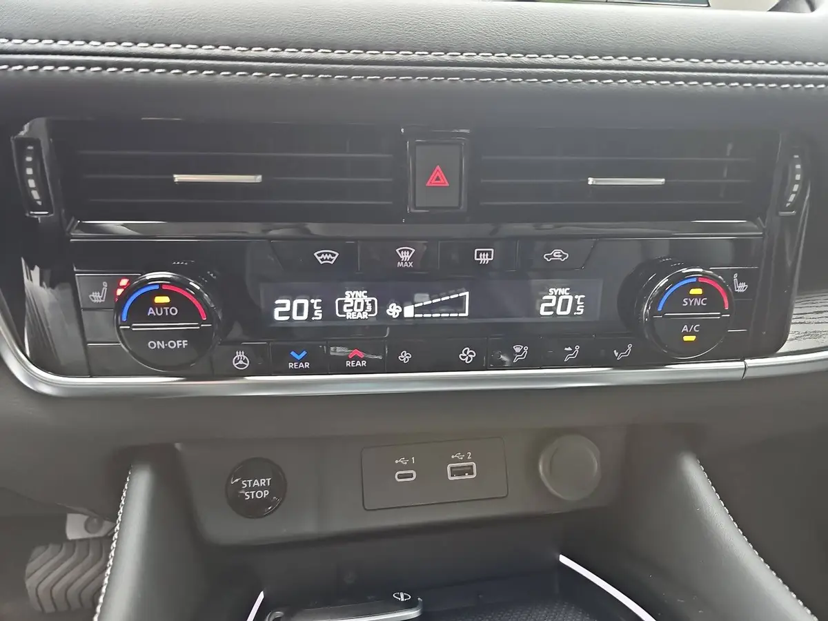 NISSAN X-TRAIL 1.5 VC-T E-POWER AUTO. TEKNA LM20