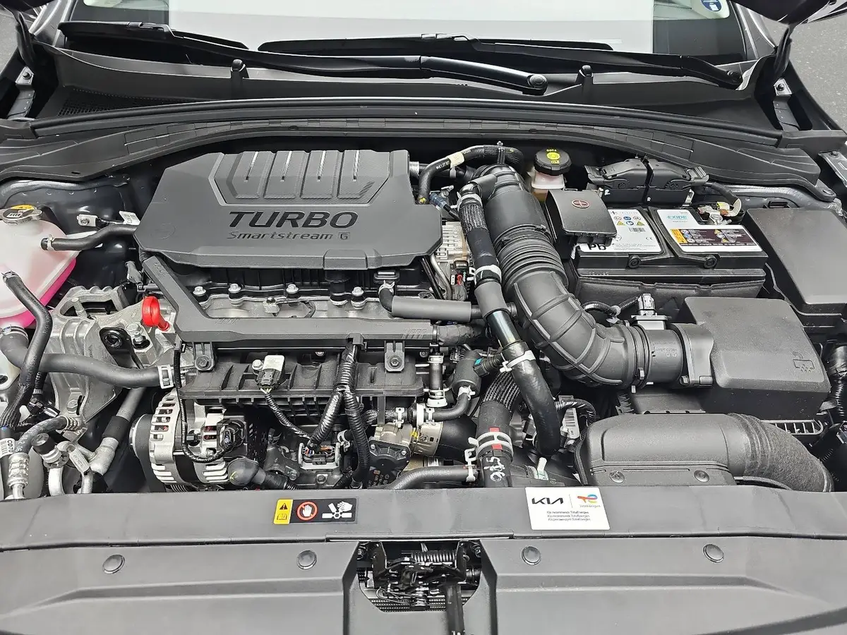 KIA CEED 1.5 T-GDI SPIRIT