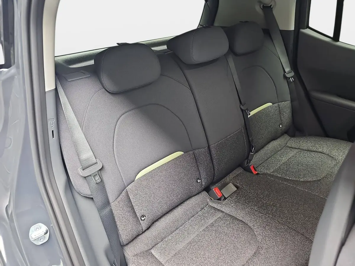 KIA EV2 42.2 KWH EARTH MJ27 WINTER-CONNECT TECHNOLOGY DRIVEWISE-PARK DESIGN