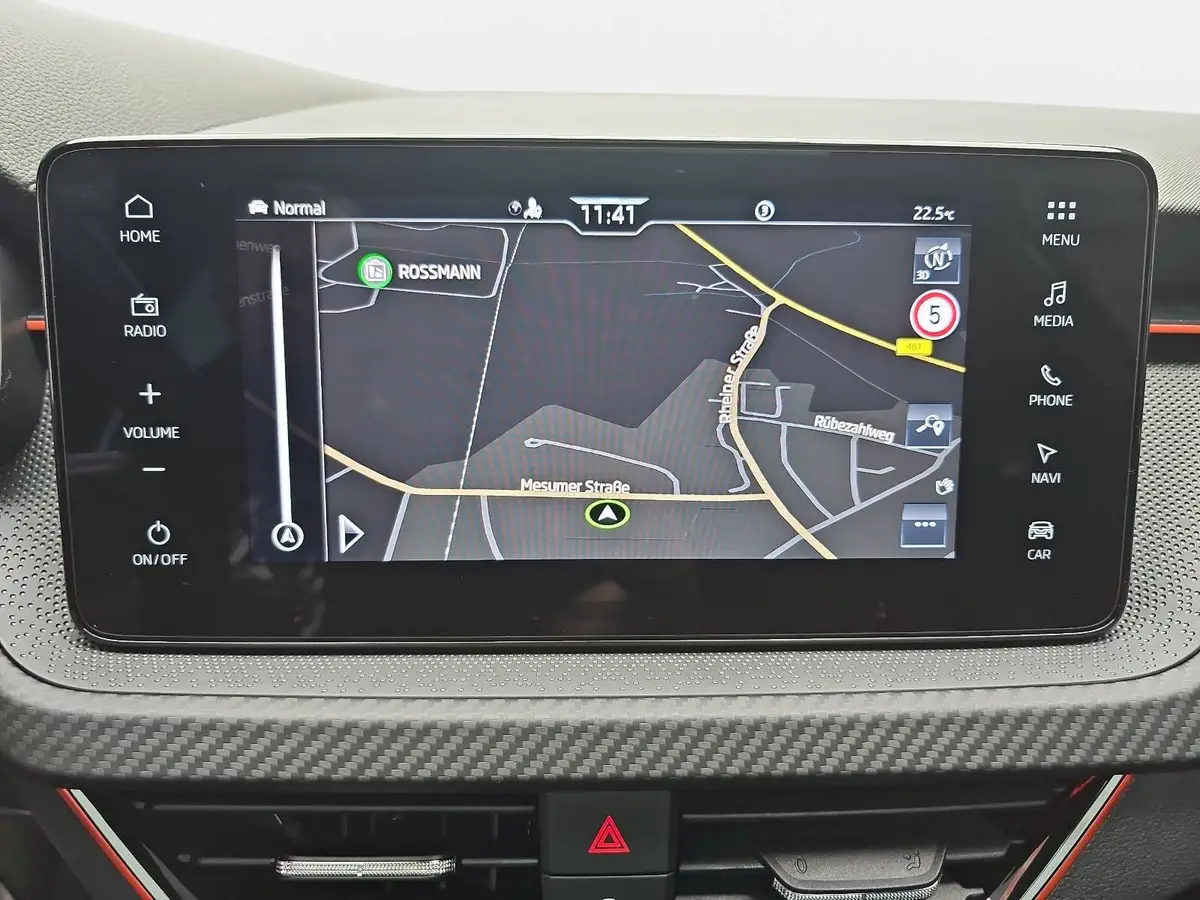 SKODA KAMIQ 1.5 TSI DSG MONTE CARLO NAVI MATRIX-LED PANO WINTE