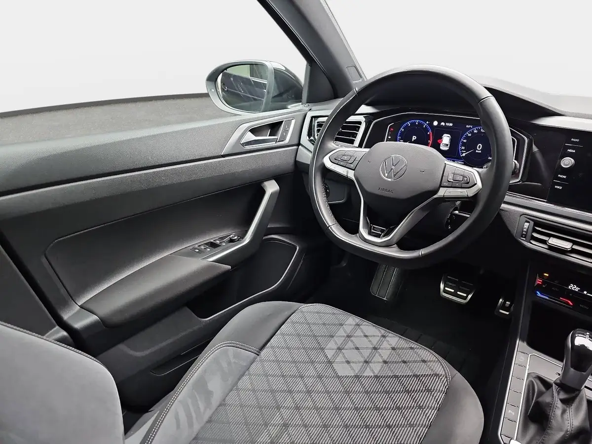 VW TAIGO 1.5 TSI DSG R-LINE NAVI LED BLACK-STYLE WINTER SIC