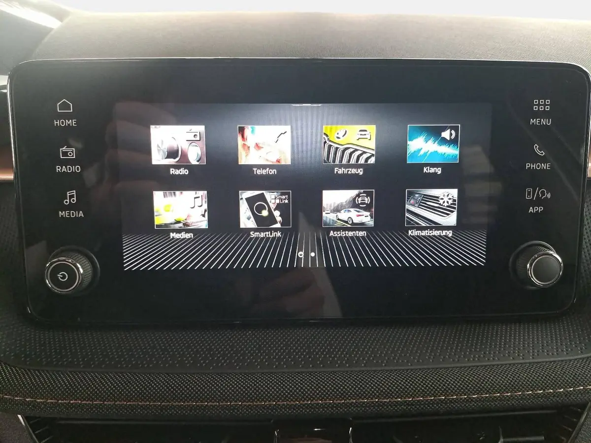 SKODA FABIA 1.0 TSI DSG 130 JAHRE PREMIUM LED KAMERA LM16