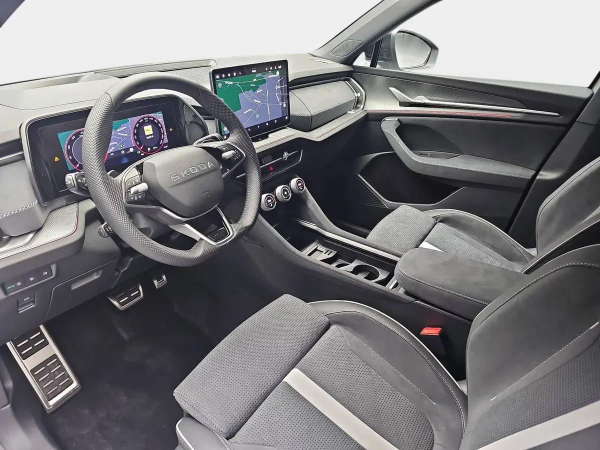 SKODA KODIAQ 2.0 TDI DSG SPORTLINE 4X4 PANO AHK