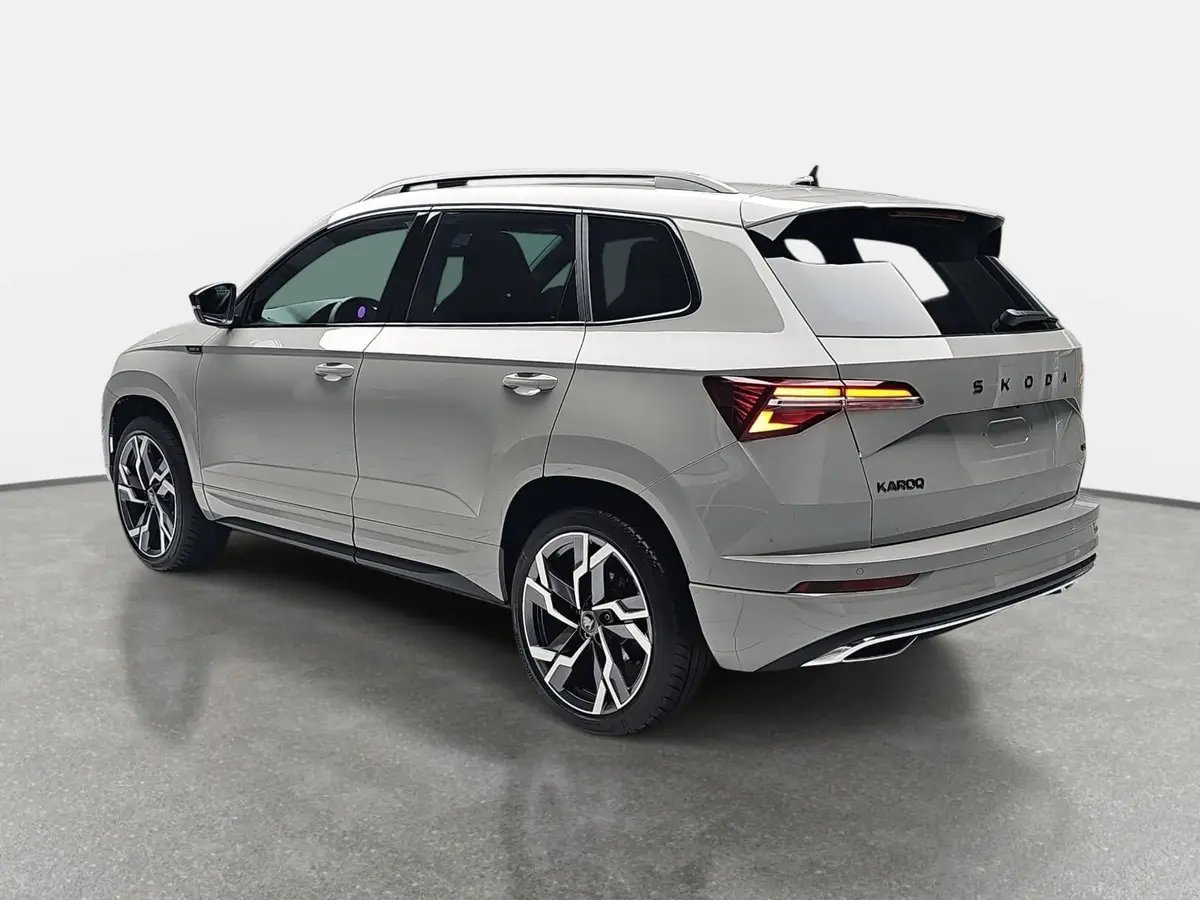 SKODA KAROQ 2.0 TSI DSG SPORTLINE 4X4 AHK PANO