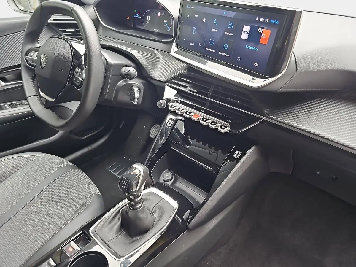 PEUGEOT 208 1.2 PURETECH 100 ALLURE LED DAB LM