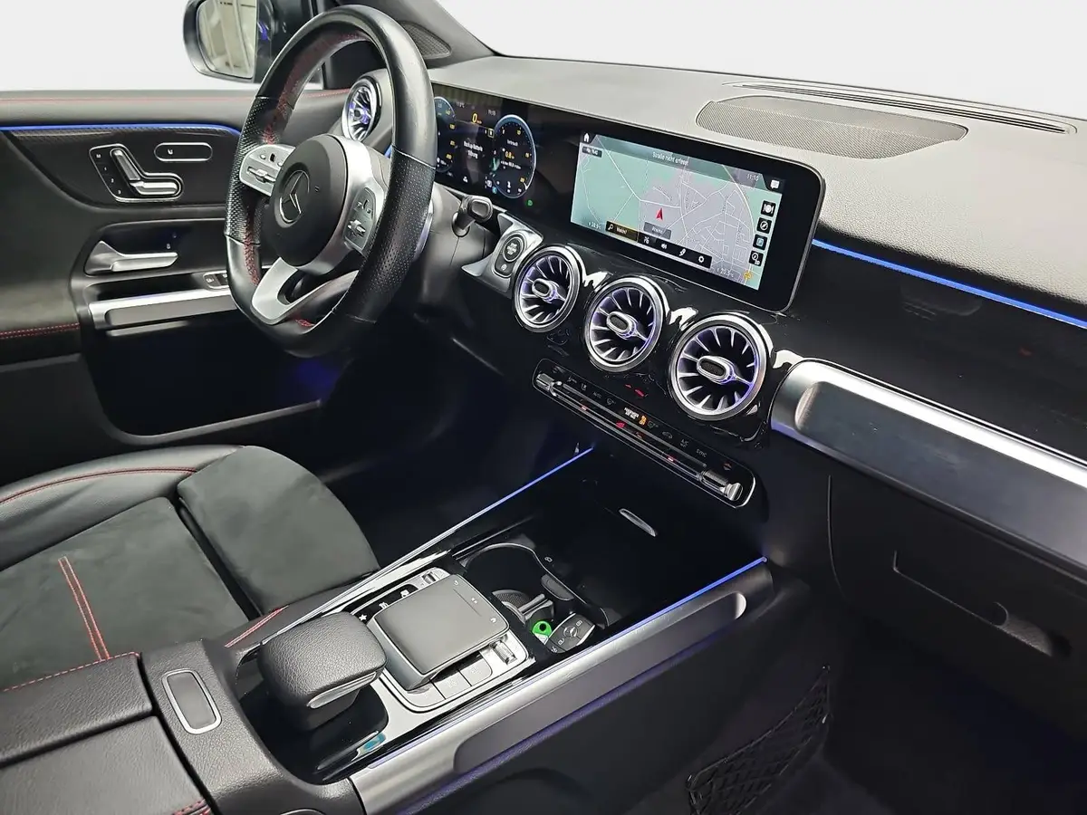 MERCEDES-BENZ GLB 200 200D AUTO. AMG-LINE AHK PANO LM