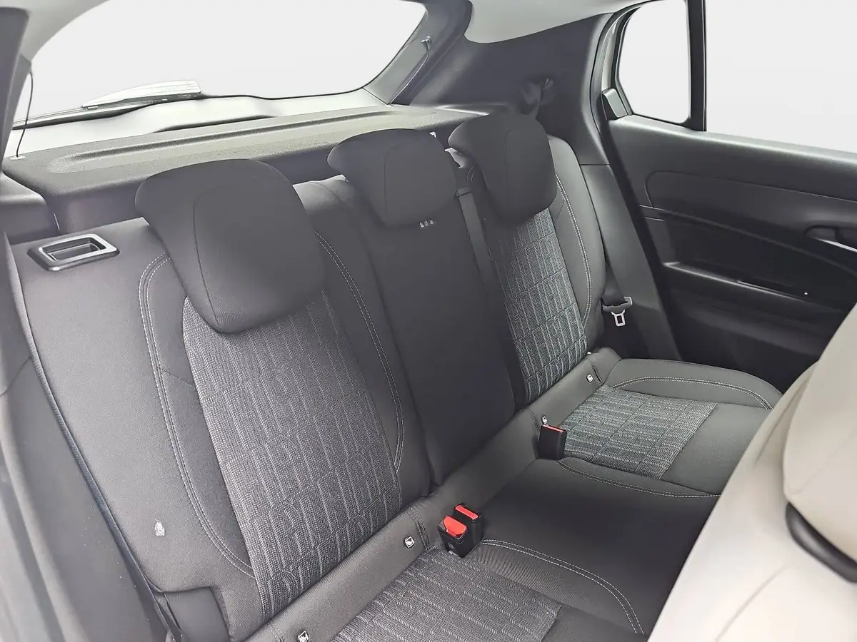 FIAT 600 1.2 T3 HYBRID DCT BUSINESS EDITION MJ26 ALLWETTERREIFEN