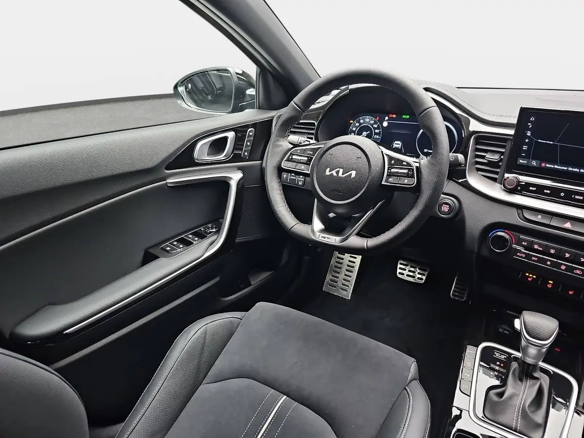 KIA XCEED 1.6 T-GDI 180 DCT GT-LINE MJ26 LEDER GLASDACH