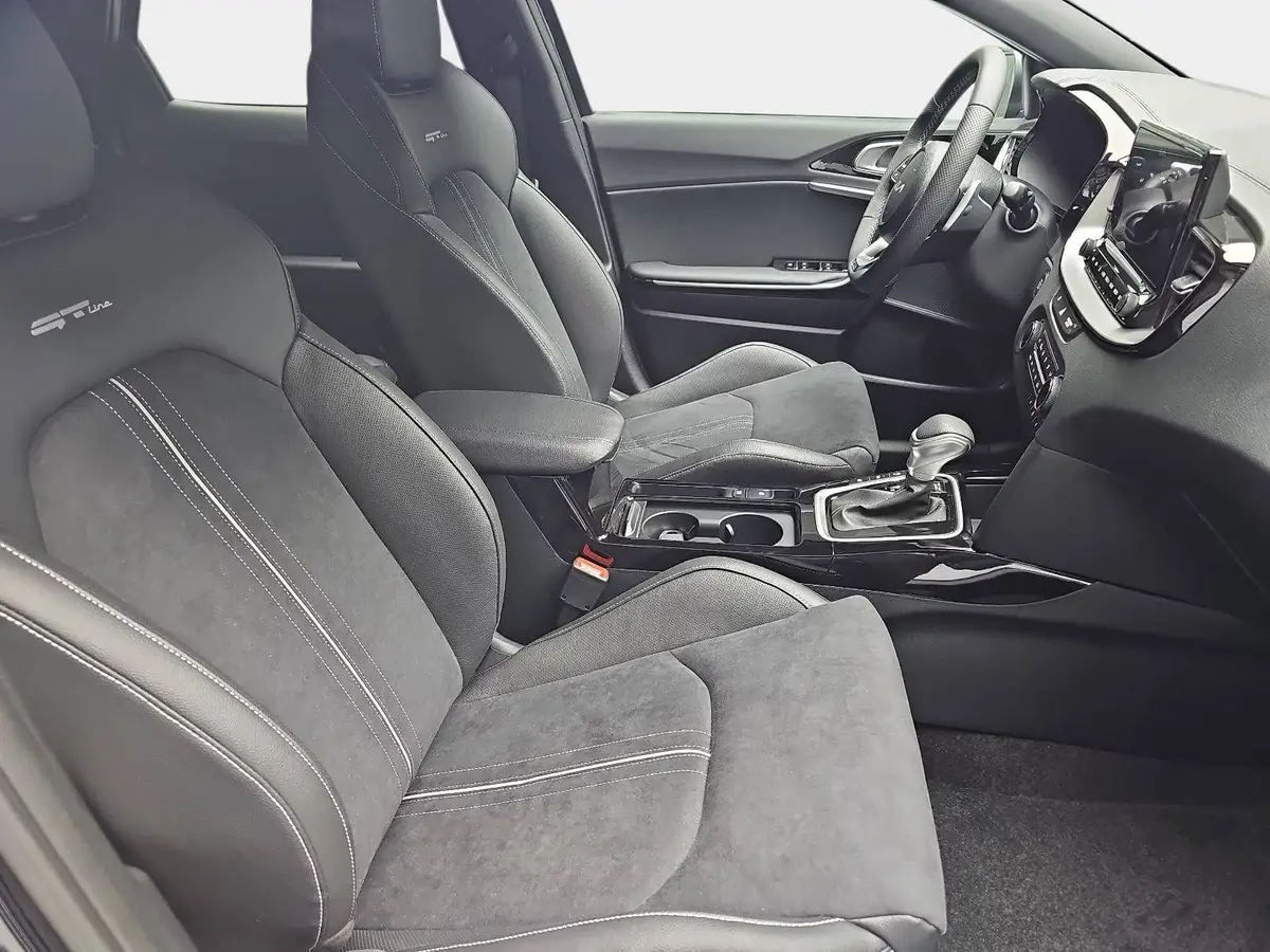 KIA XCEED 1.6 T-GDI 180 DCT GT-LINE MJ26 LEDER GLASDACH