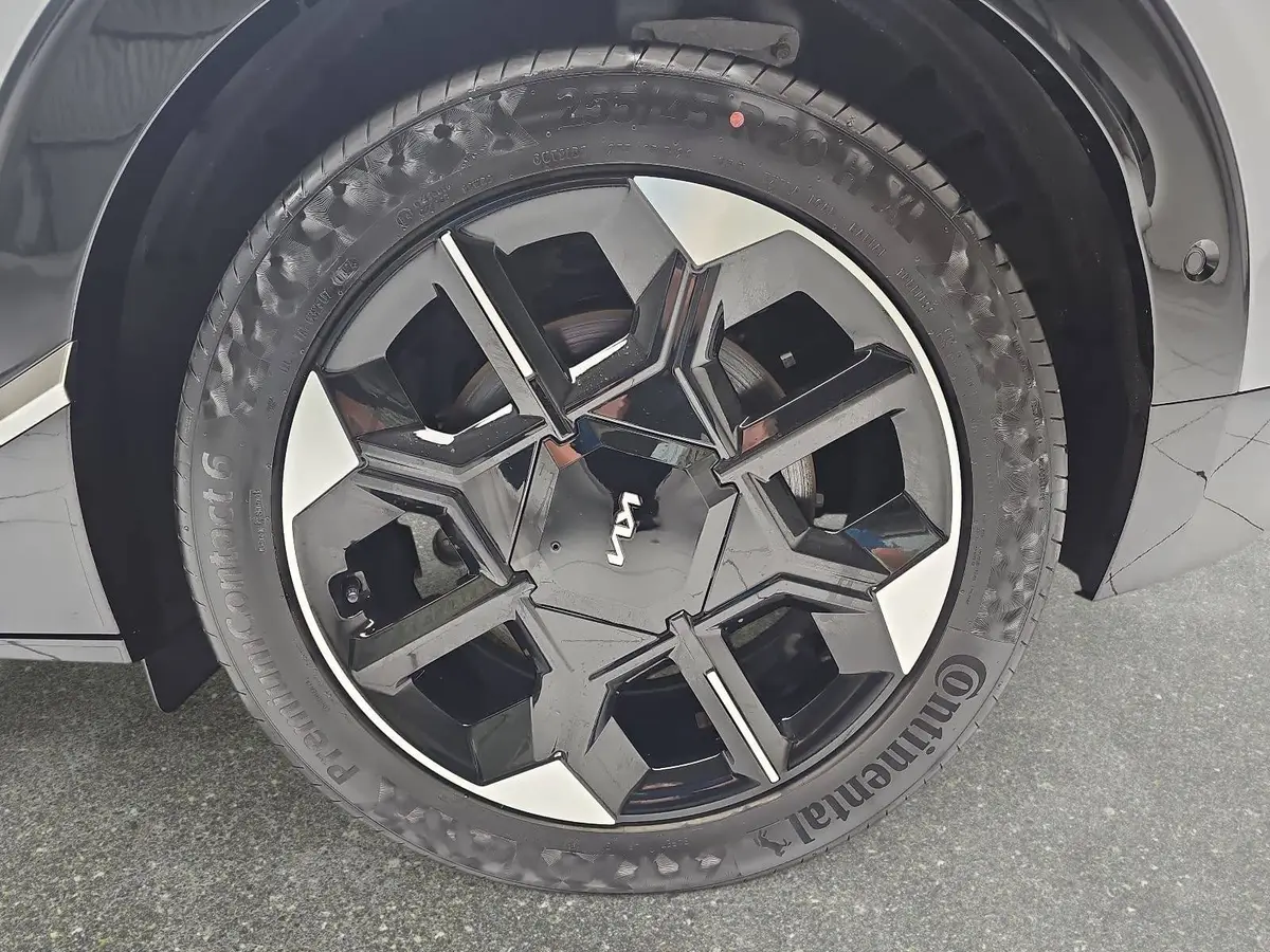 KIA EV6 EARTH 84 KWH RWD MJ25 WP COMFORT ASSIST DRIVE SOUND DESIGN