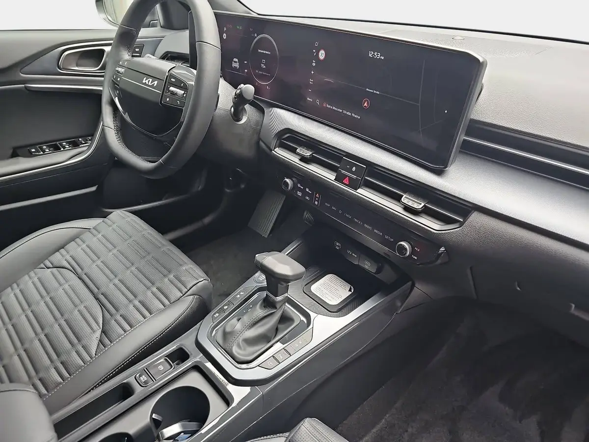 KIA XCEED 1.6 T-GDI 150 DCT SPIRIT MJ27 SOUND SITZ ADVANCED