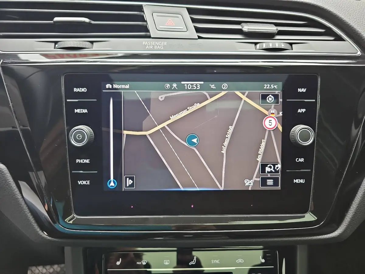 VW TOURAN 1.5 TSI DSG HIGHLINE R-LINE NAVI LED ACC PANO KAME