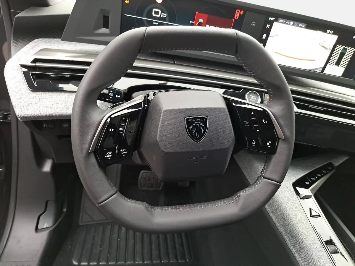 PEUGEOT 3008 1.2 HYBRID 145 E-DSC6 ALLURE LED DAB WINTER AHK LM