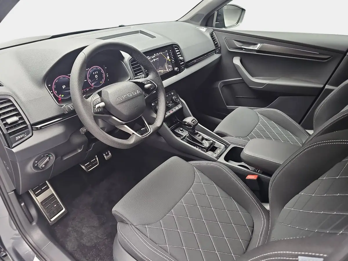 SKODA KAROQ 2.0 TSI DSG SPORTLINE 4X4 AHK PANO