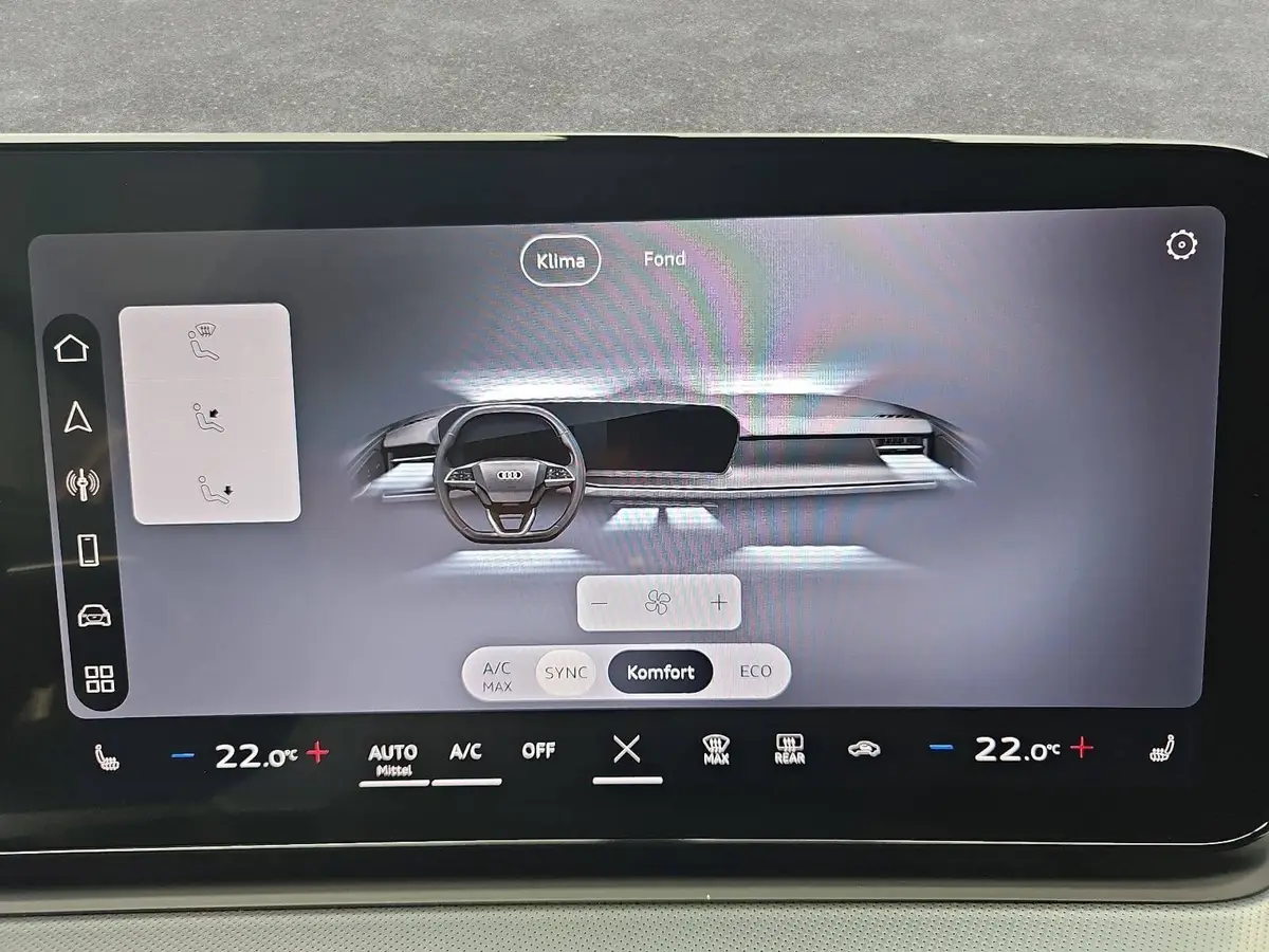 AUDI Q3 TFSI S-TRONIC S-LINE NAVI LED-PLUS PANO