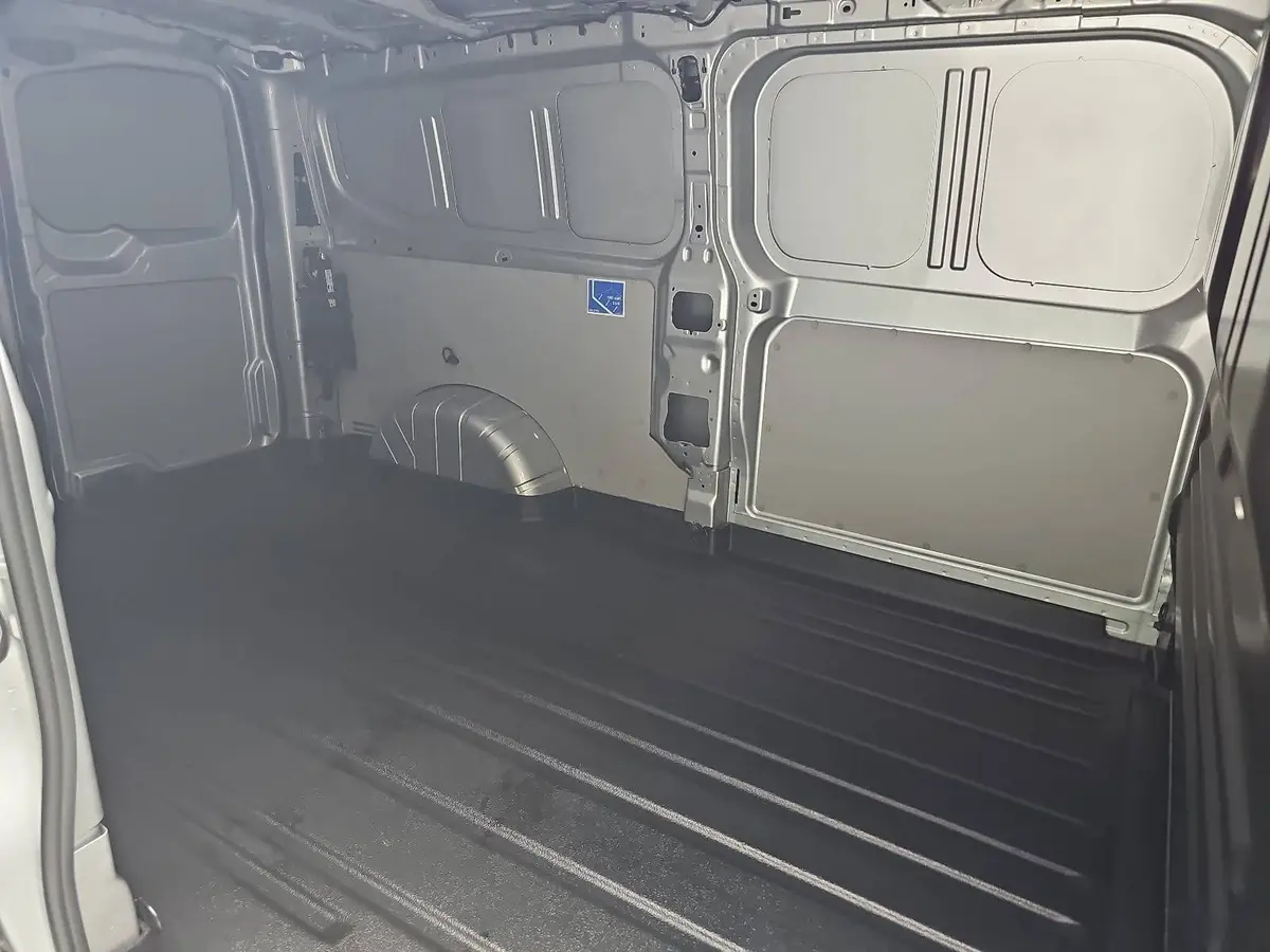 VW T7 TRANSPORTER 2.0 TDI DSG KASTEN L2H1 NAVI