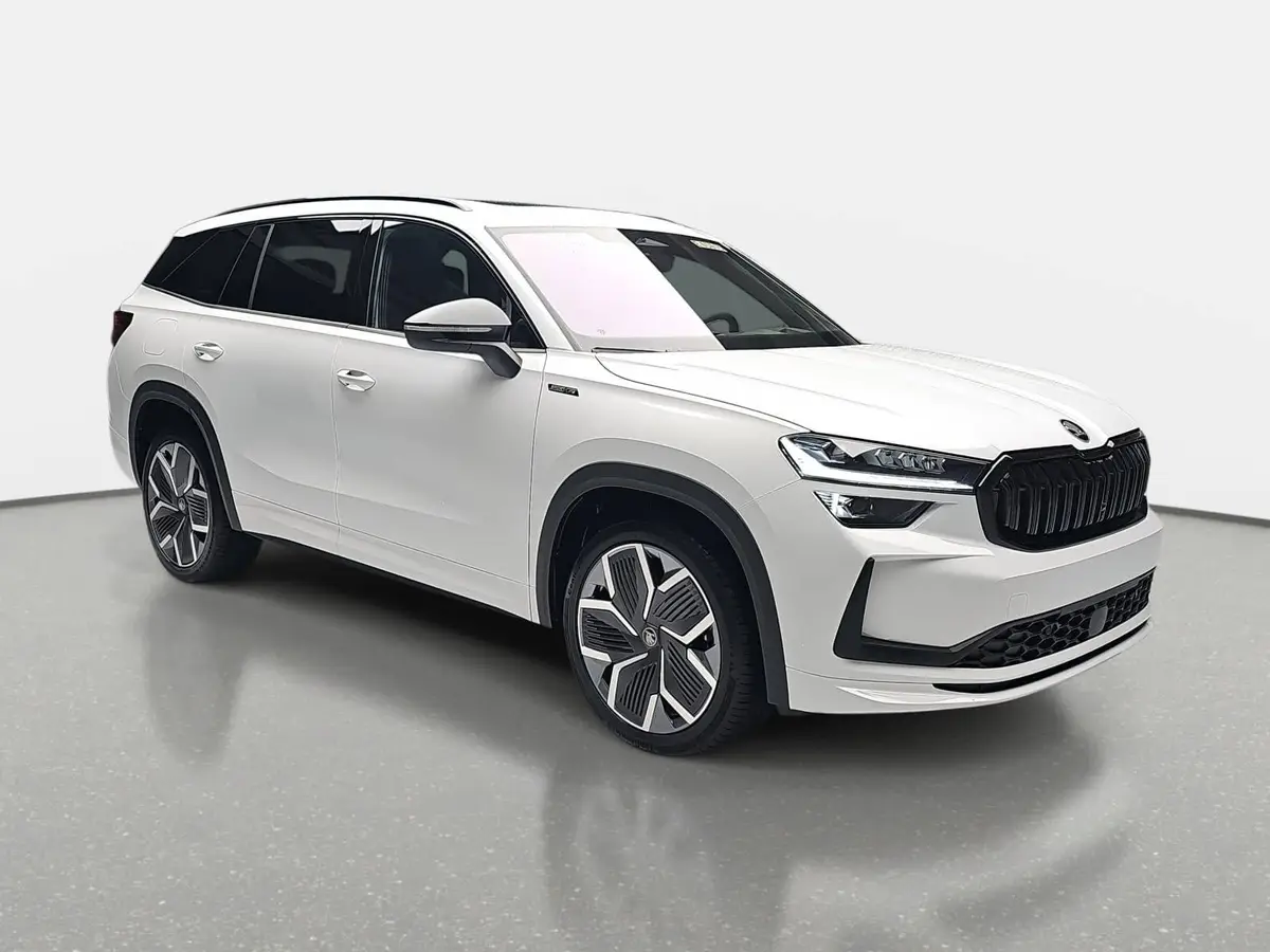 SKODA KODIAQ 2.0 TDI DSG SPORTLINE 4X4 PANO AHK