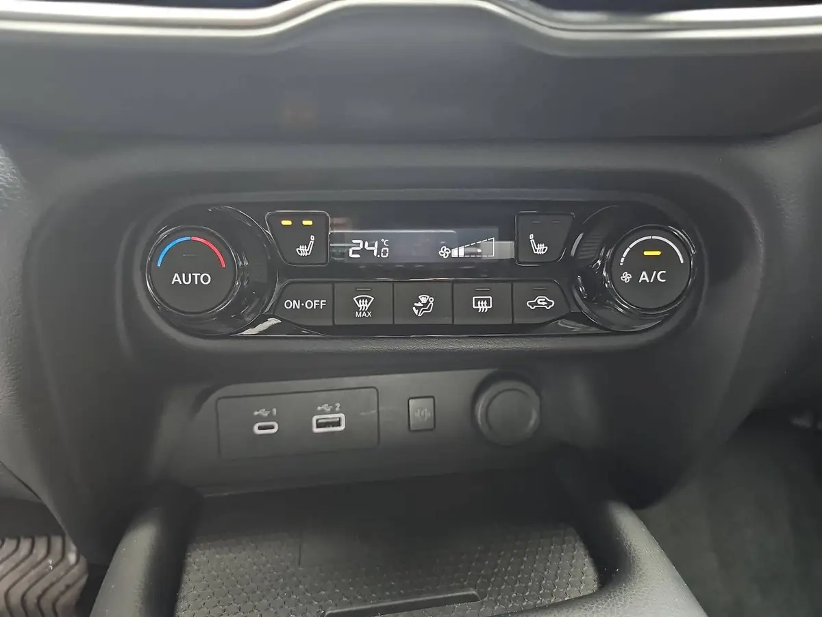 NISSAN JUKE 1.6 HYBRID AUTO. N-CONNECTA WINTER GRA