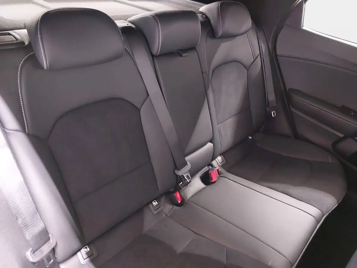 KIA XCEED 1.6 T-GDI 150 DCT GT-LINE MJ26 LEDER