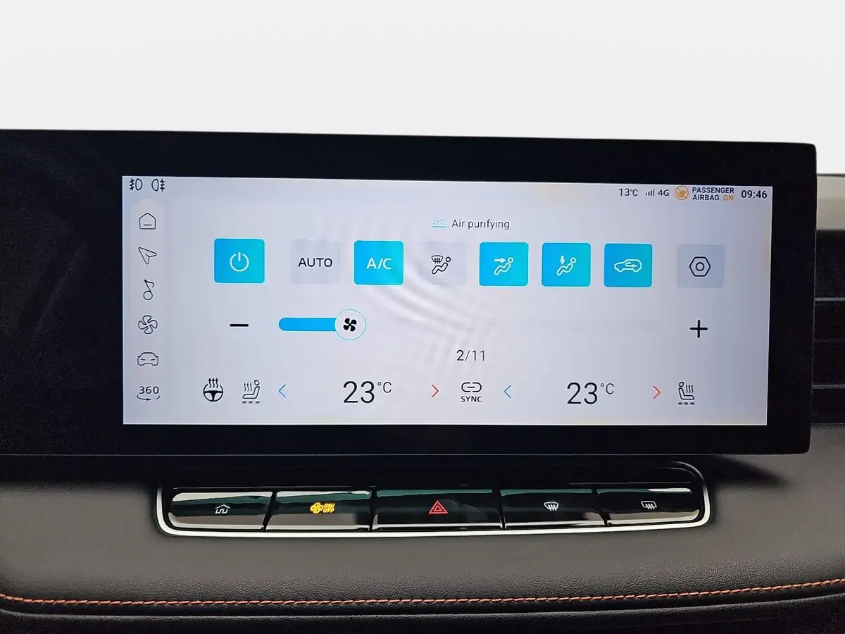 MG HS 1.5 HYBRID+ MY25.5 LUXURY LEDER 360-GRAD-KAMERA 19-ZOLL-LM