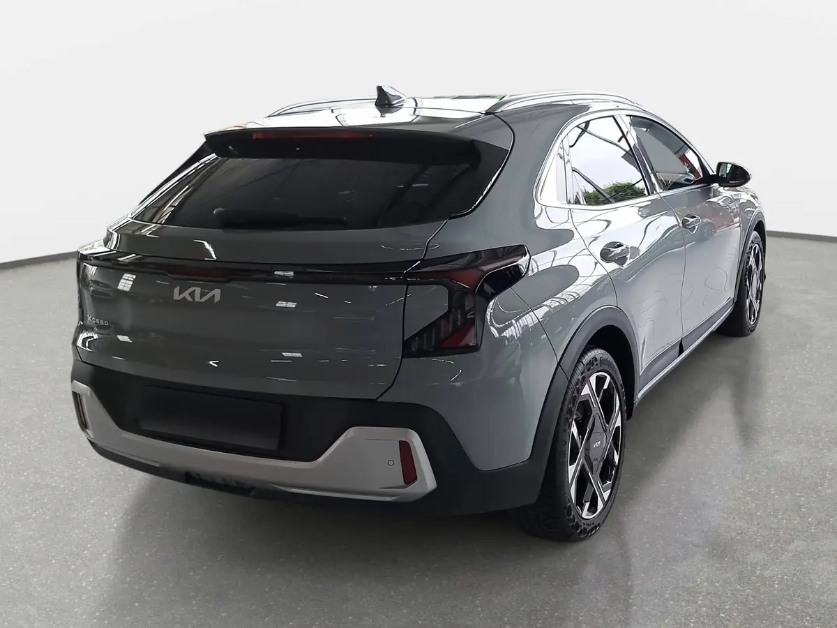 KIA XCEED 1.6 T-GDI 180 DCT SPIRIT MJ27 SOUND SITZ ADVANCED GLASDACH