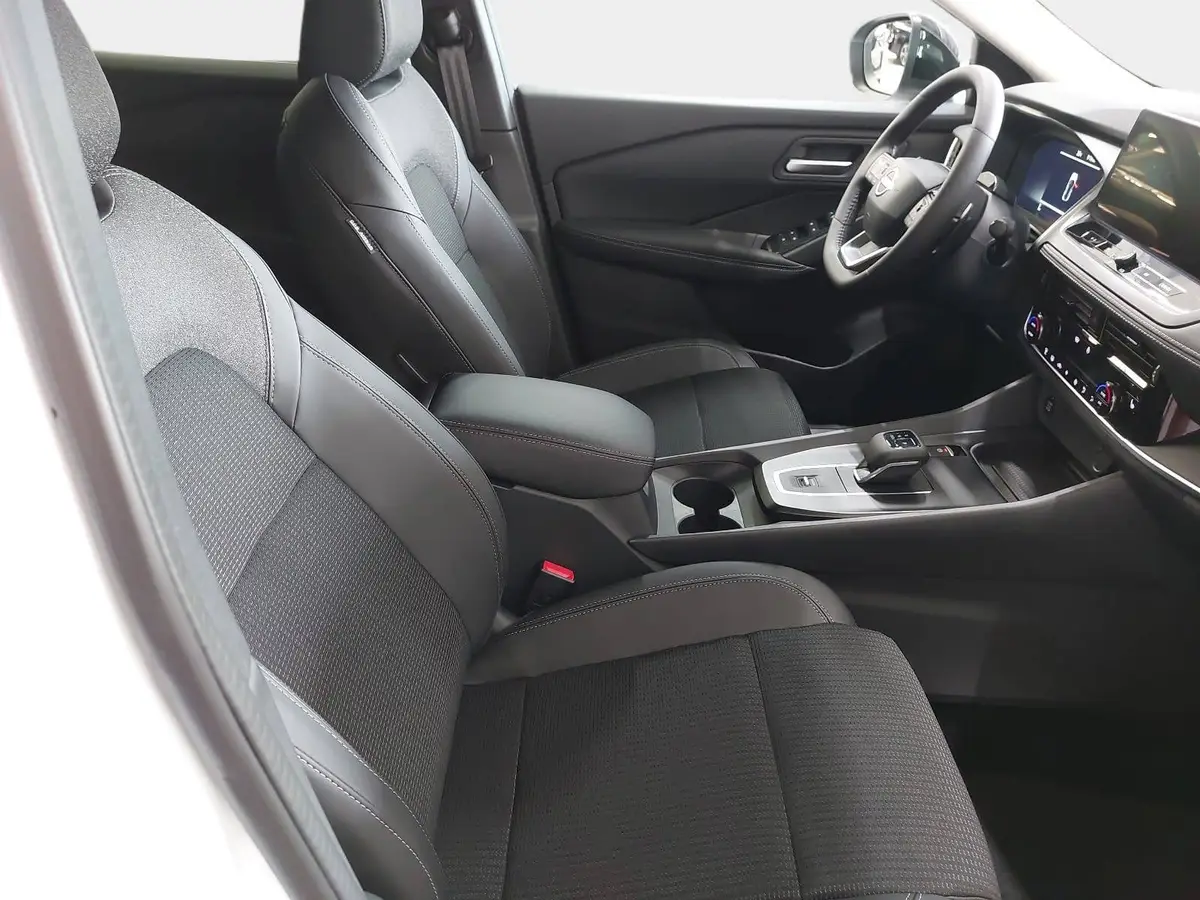 NISSAN QASHQAI 1.3 DIG-T MHEV AUTO. MJ27 N-CONNECTA WINTER EL-HECKKLAPPE PANO