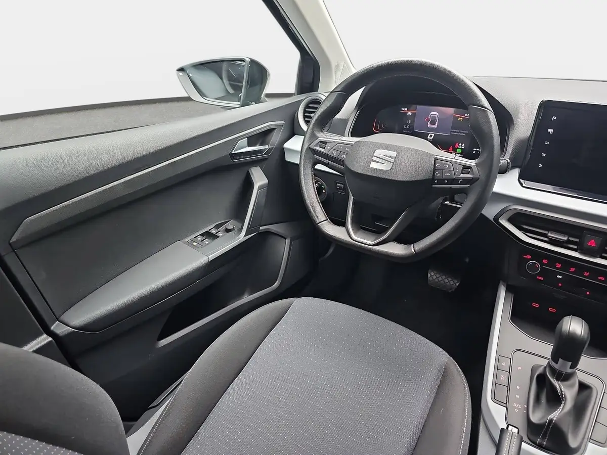 SEAT ARONA 1.0 TSI DSG STYLE NAVI LED PDC LM