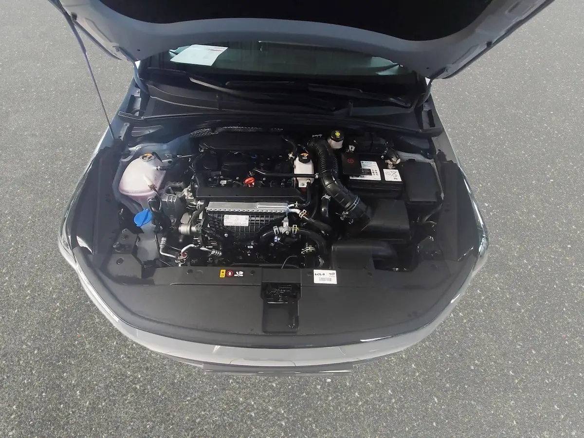 KIA XCEED 1.6 T-GDI 180 DCT SPIRIT MJ27 SOUND SITZ ADVANCED