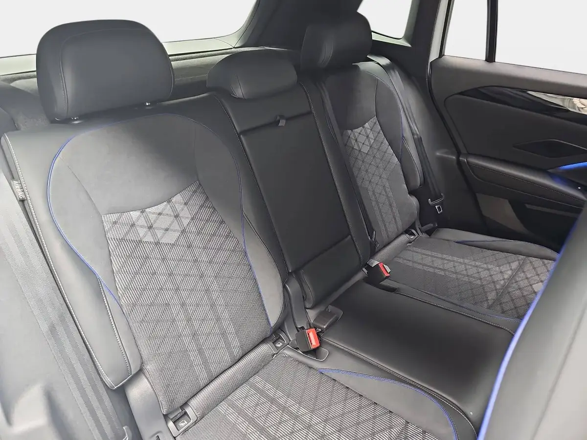 VW TIGUAN 2.0 TDI DSG 4M R-LINE NAVI MATRIX HUD DCC AHK LM20