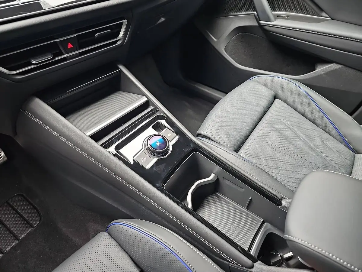 VW TIGUAN 2.0 TDI DSG R-LINE 4M NAVI LED-MATIX LEDER BLACK-S