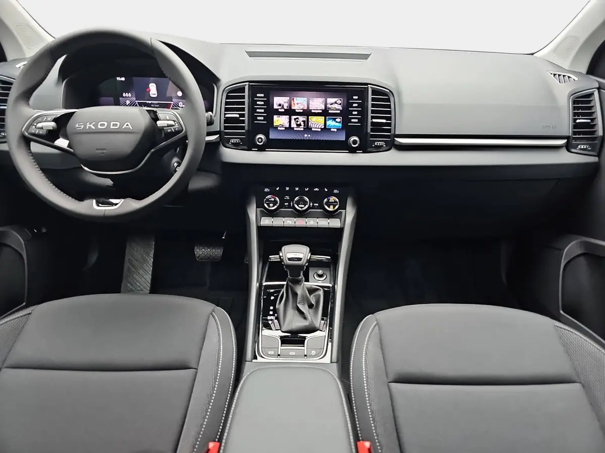SKODA KAROQ 1.5 TSI DSG 130 JAHRE LED KAMERA AHK